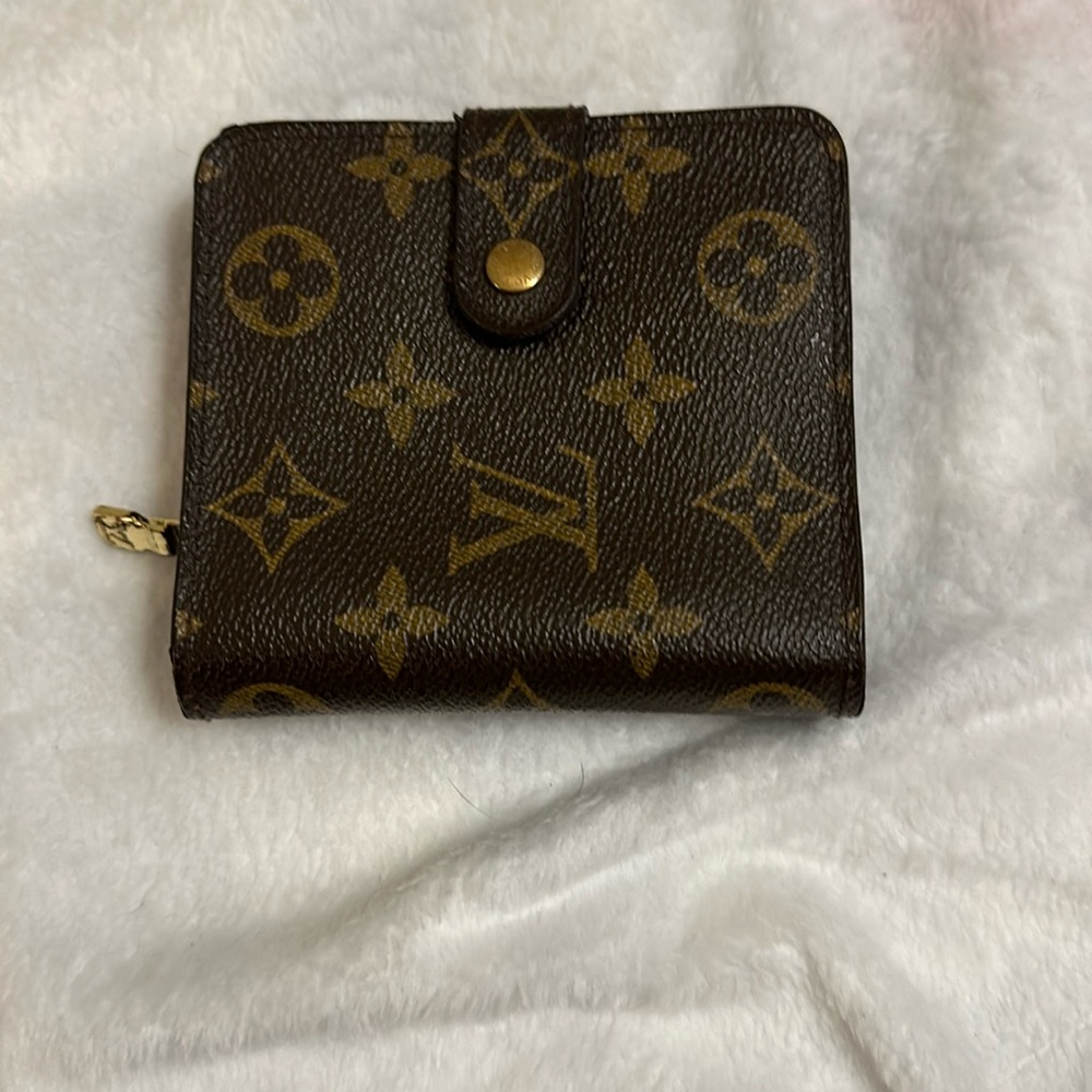 Authentic LV Louis Vuitton Compact Wallet - Brown Monogram